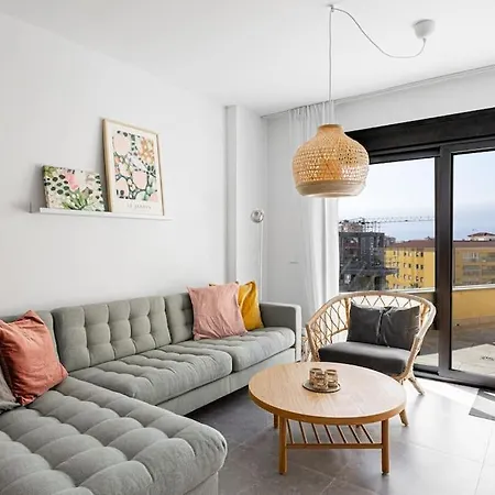 Marinsa Beach,3 Bed Penthouse Apartment *