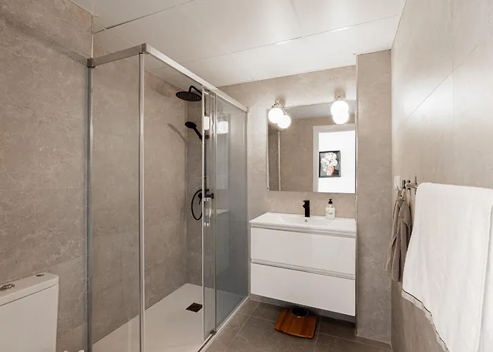 Lägenhet Marinsa Beach,3 Bed Penthouse *
